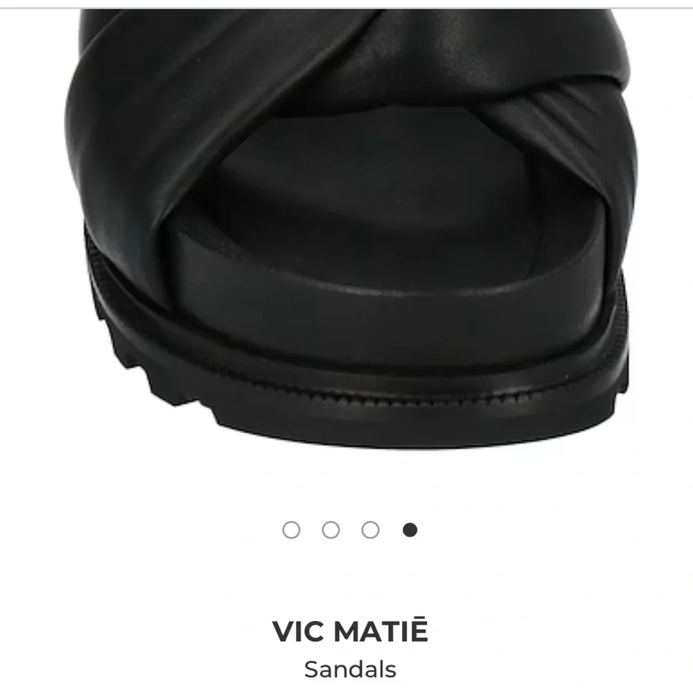 Vic Matie quality black